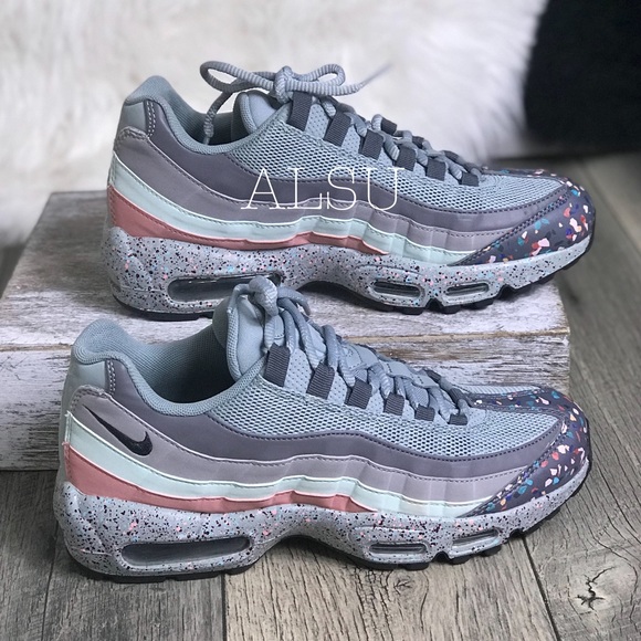 NWT Nike Air Max 95 SE Light Pumice W AUTHENTIC - Picture 3 of 8